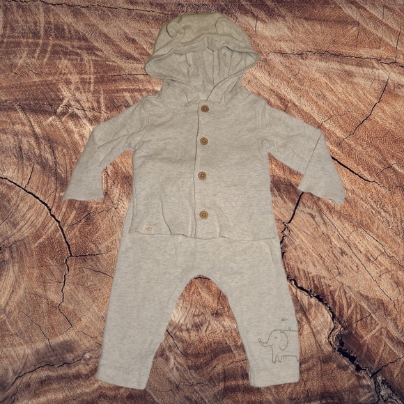 Two Piece Elephant Outfit - Picture 1 of 1